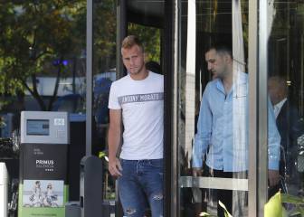 Valencia: Uros Racic aún no ha sido inscrito como profesional