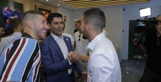 Sergio Ramos, David Aganzo and Koke, at the headquarters of the AFE.