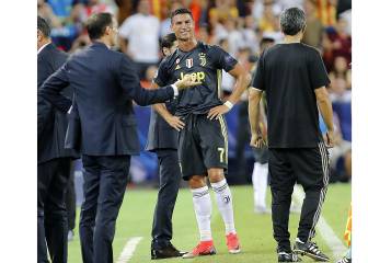 Cristiano Ronaldo sending off photogallery