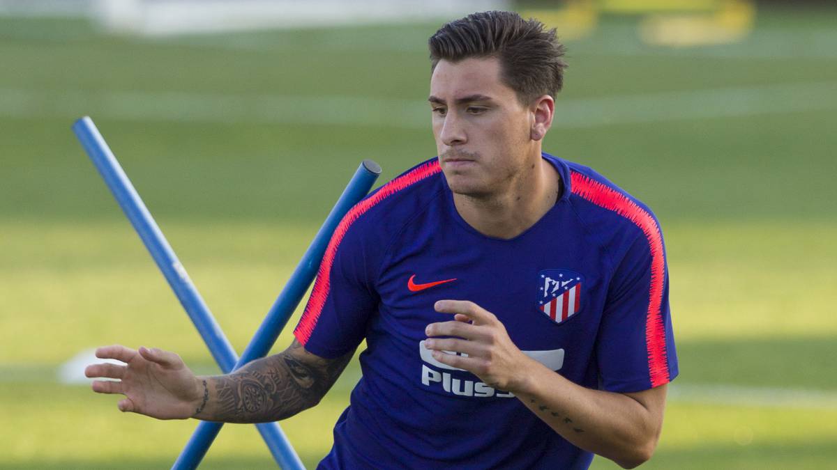 Real MadridAtlético de Madrid Giménez, con el grupo y Real MadridAtlético de Madrid Giménez, con el grupo y
