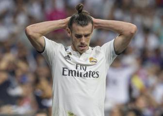Bale off injured at half-time in the derby