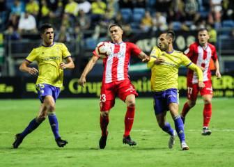 El Cádiz empata con el Sporting y se mete en un lío