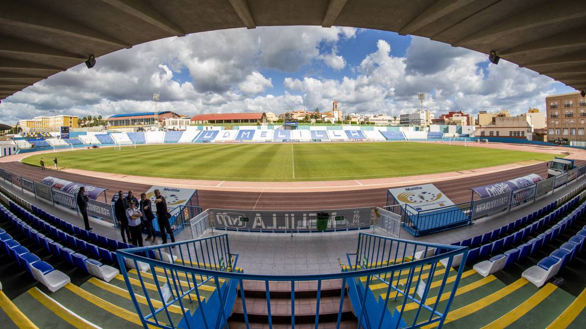 Campo de futbol melilla