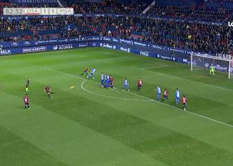 La barbaridad de gol de falta de Roberto Torres que dio los tres puntos a Osasuna