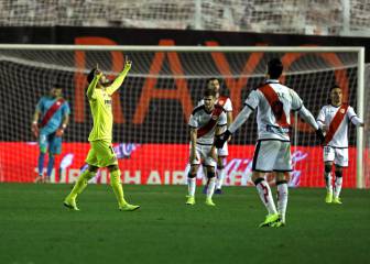 Sansone firma las tablas para el Villarreal en Vallecas