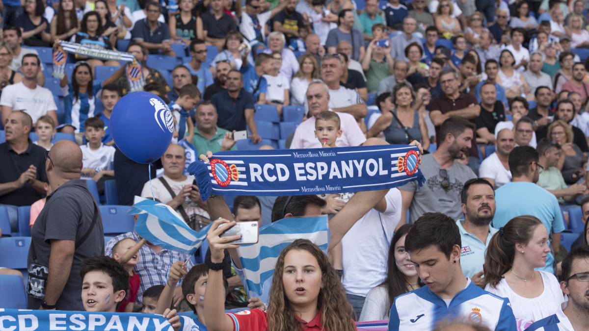 LaLiga | El Espanyol pierde 3.449 socios y solo el 45% son adultos - AS.com