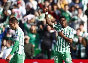 La pizarra y Pau López dan el triunfo al Betis