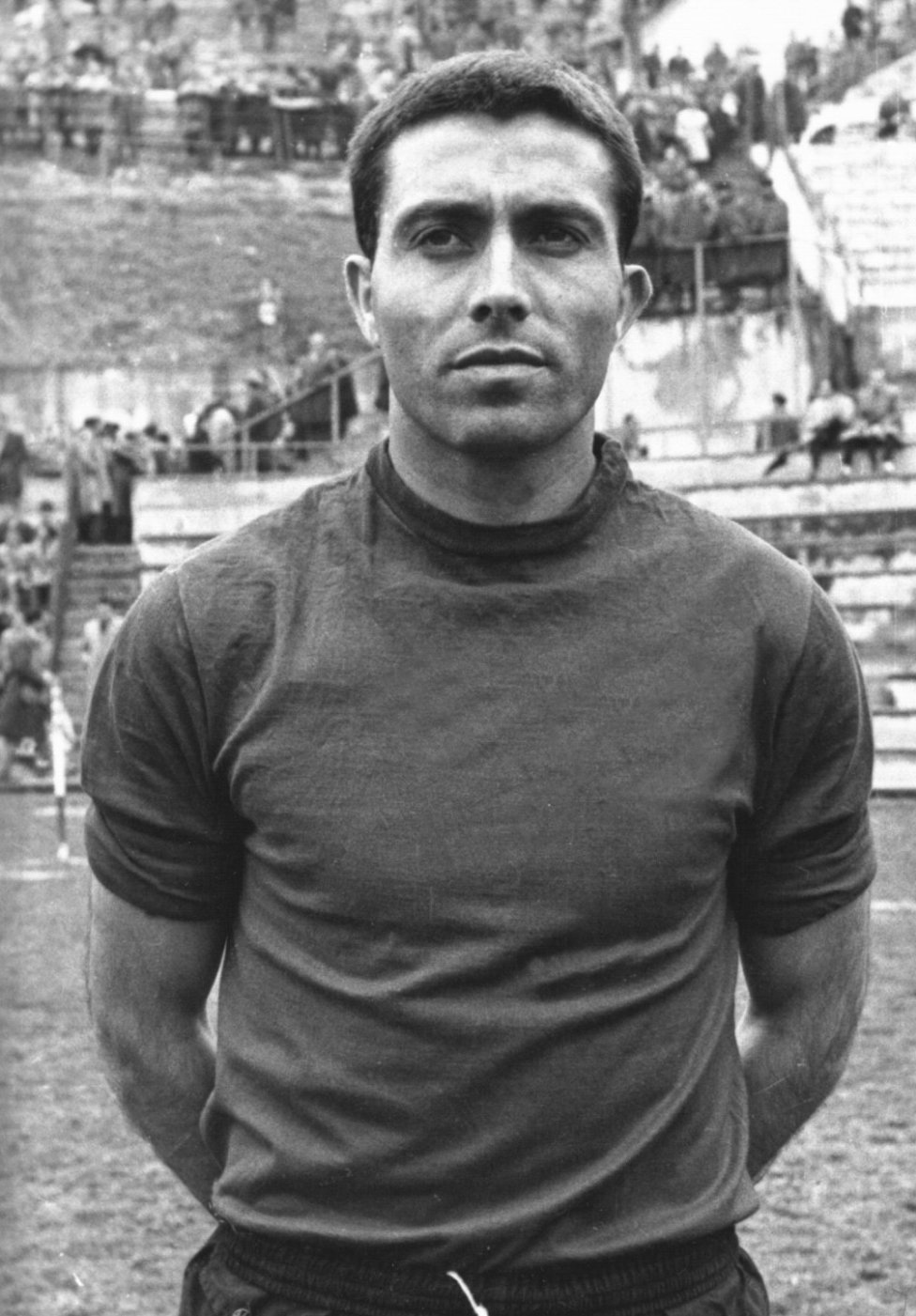 Sampedro Jugó con el Levante la temporada 1954-55. Vistió la camiseta del Barcelona durante cuatro temporadas desde 1955 hasta 1959.
