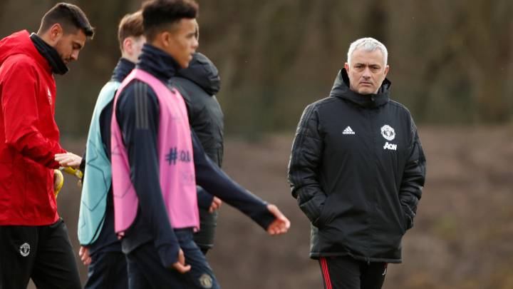 Mourinho risks more player unrest over festive training