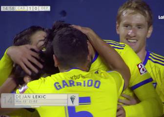 El Cádiz acaba con la racha del Deportivo y se mete en playoff