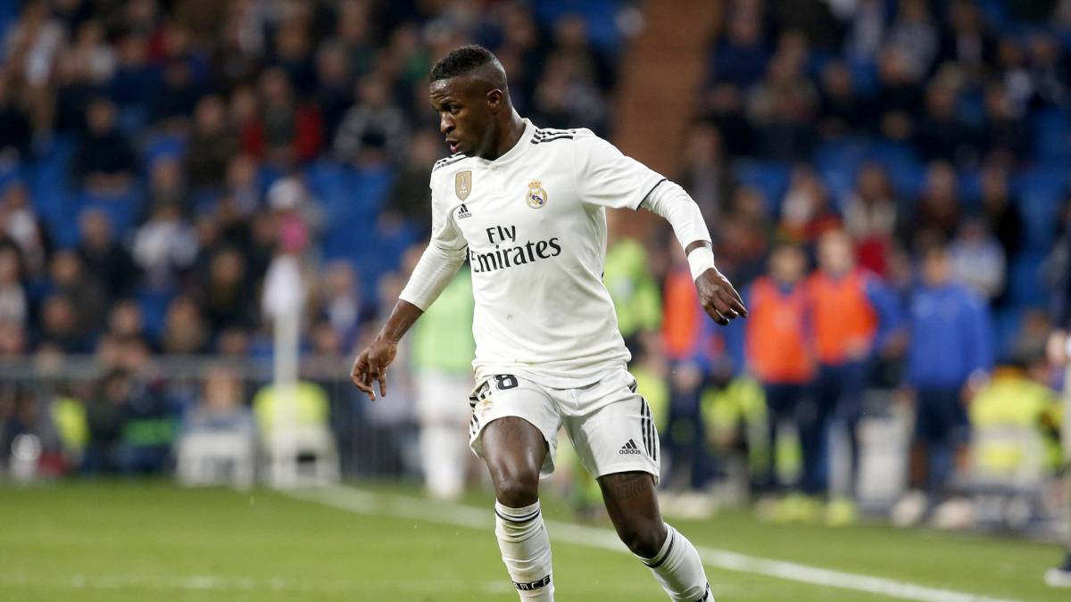 REAL MADRID | Real Madrid: Vinicius trumps Isco in Solari ...