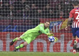 Atlético's Jan Oblak flirts with a move to the Premier League