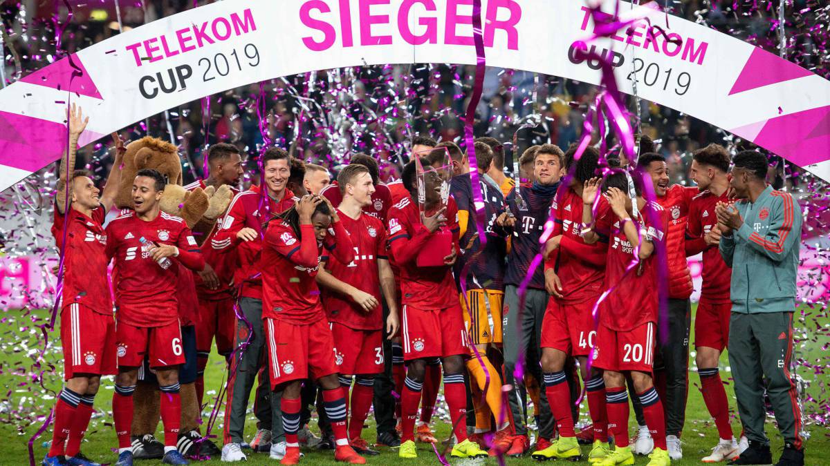 Resultado de imagen de Bayern munich telekom cup