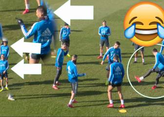 Courtois gets ribbing after training-drill trick goes wrong