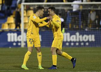 El Alcorcón remonta al Córdoba y lo hunde en la clasificación