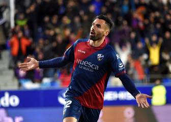 El Huesca recupera la ilusión destrozando al Valladolid