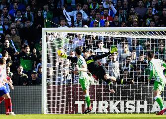 Oblak sigue de guardia a la espera de recibir a Courtois