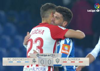 El Deportivo se olvida de ganar en Riazor y el Almería perdona