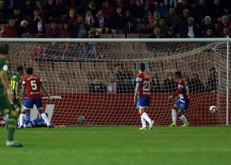 Quini salvó un punto para el Granada en el descuento
