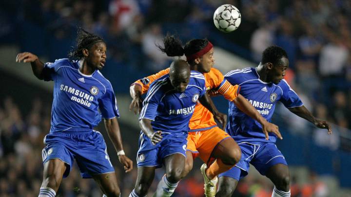 Makelele Fed Up With Ronaldinho I M Going To Send You To Hospital As Com Makelele Fed Up With Ronaldinho I M Going To Send You To Hospital As Com