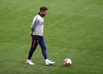 LaLiga rests on Simeone breaking Nou ground