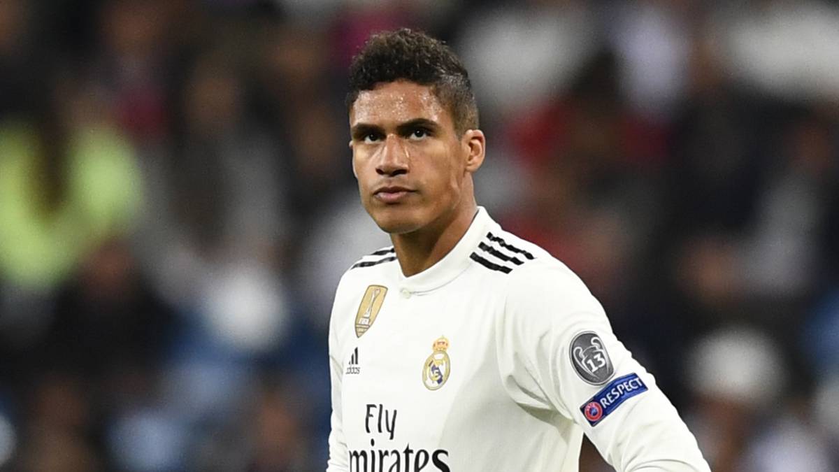 Real Madrid want to convince Varane to stay with pay rise