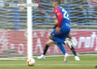 El riguroso penalti a favor del Extremadura que aprieta la lucha por la permanencia