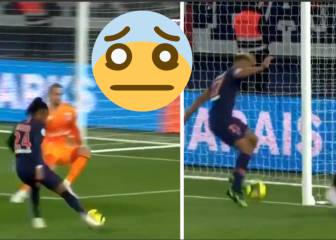 PSG's Choupo-Moting with the greatest miss of all time?