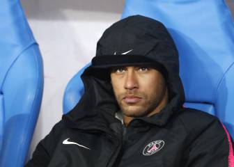 Neymar dio la cara y habló de su futuro ante los medios