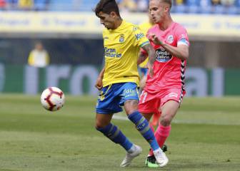 Las Palmas golea al Lugo y pone distancia con el descenso
