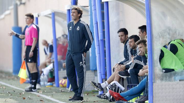 Raúl sigue su proceso formativo: le queda un mes para conseguir la Licencia UEFA Pro que le permitiría entrenar al primer equipo del Madrid.