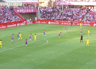 Sólo un golazo así podía aplazar un ascenso: brutal Aketxe