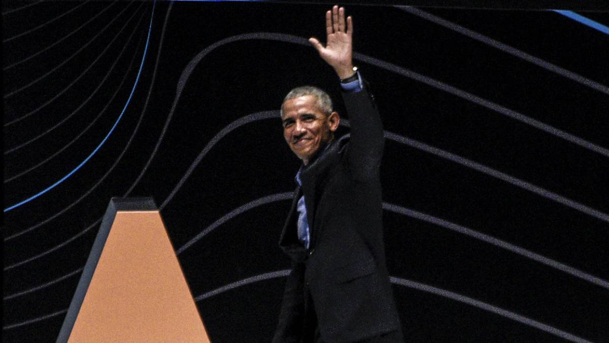 Barack Obama saluda durante una conferencia ofrecida en BogotÃ¡. 