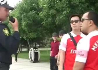 La policía de Azerbayán para a dos fans del Arsenal con camiseta de Mkhitaryan