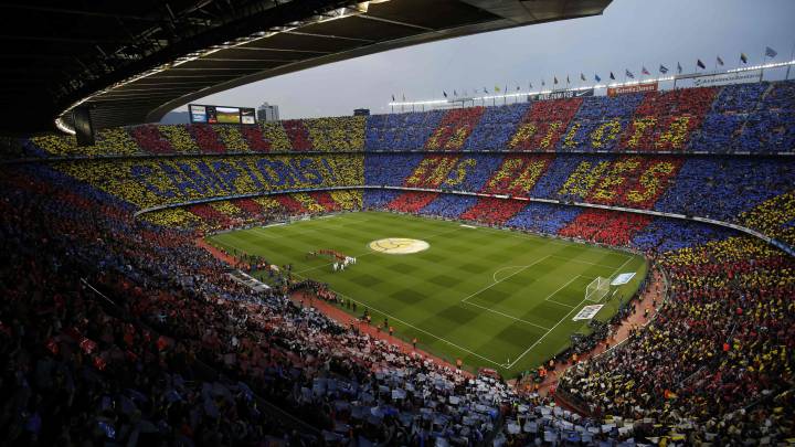 (FILES) This file photo taken on May 6, 2018 shows a general view shows the Spanish league football match between FC Barcelona and Real Madrid CF at the Camp Nou stadium in Barcelona. - For the first time the legendary Camp Nou stadium in Barcelona will host on May 18, 2019 a Rugby XIII match: the Superleague match between Catalan's Dragons and Wigan Warriors. (Photo by Pau Barrena / AFP)