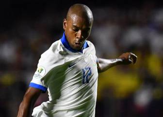 Brasil atenta a Fernandinho antes de viajar a Porto Alegre