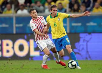 Filipe Luis y Fernandinho, dudas para el juego ante Argentina