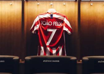Atlético Madrid hand Joao Félix Griezmann's '7' shirt