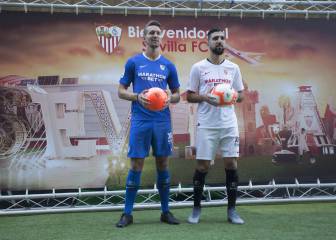 El Sevilla presentó en conjunto a Luuk de Jong y Munas Dabbur