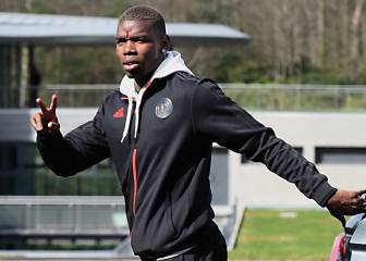 Pogba se reincorpora al United con su futuro en el aire