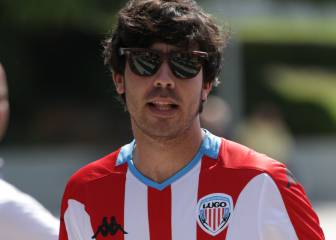 El CD Lugo presenta su camiseta a ritmo de batucada