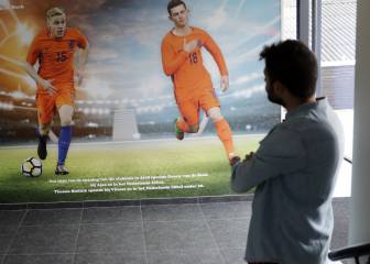 En Nijkerkerveen, el pueblo de Van de Beek: 