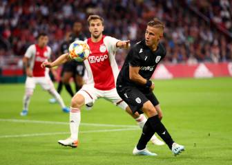 El Ajax de Van de Beek, del susto a pasar de ronda