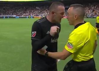 El terrible reto de Rooney al cuarto árbitro en la MLS
