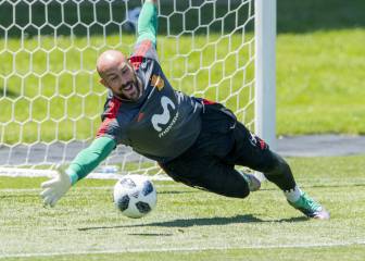 ¿Al Real Madrid?: Las mejores atajadas de Pepe Reina