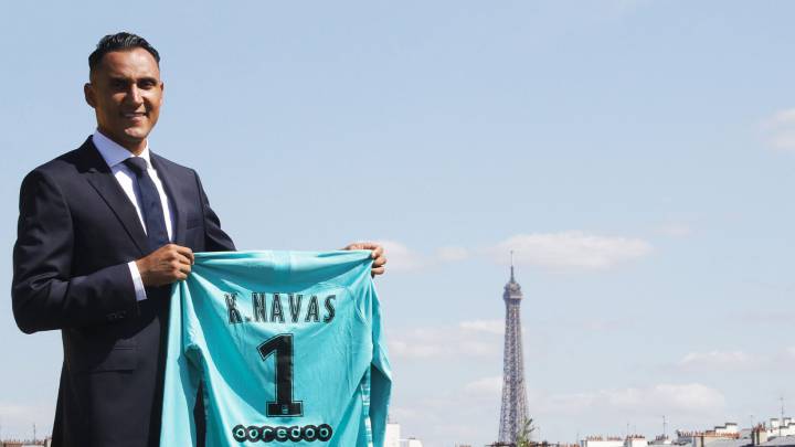 Keylor Navas, con la camiseta del PSG en París