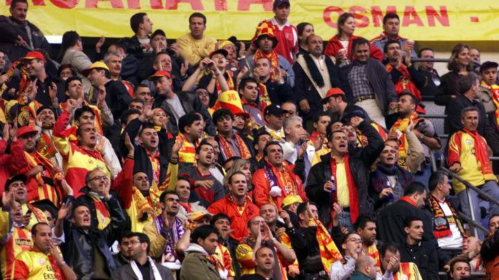 La policía belga detiene a 27 aficionados del Galatasaray