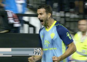 El Almería mantiene el liderato y rompe la racha del Rayo en casa