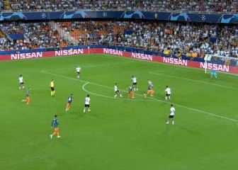 Lo de Van de Beek va muy en serio: llegó en Valencia a donde no llegan ni Modric ni Kroos...