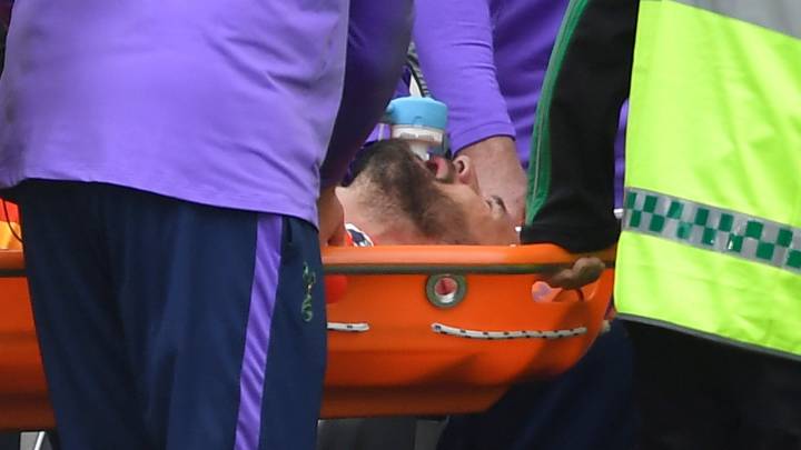Lesión grave de Lloris tras errar en el primer gol del Brighton